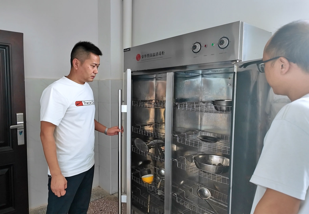长塘镇托坝社区：开展校园食品安全检查 全力守护师生饮食安全